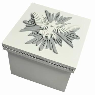 Imagem de Caixa Especial Branca/Prata Fé Cristã Batizado Crisma Pomba Espirito Santo (12x12x9)