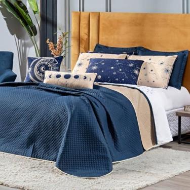 Imagem de Kit Cobre Leito Colcha SOLTEIRO Constelações Azul Marinho/Caqui Dupla Face com Almofadas Estampadas 05 Peças - Decoração Cama Astrologia e Signos