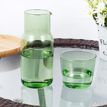 Imagem de UKQRRTC Garrafa de água de cabeceira com copo de vidro, jarro de 500 ml, material de vidro, vintage e delicado para mesa, quarto, banheiro (verde)
