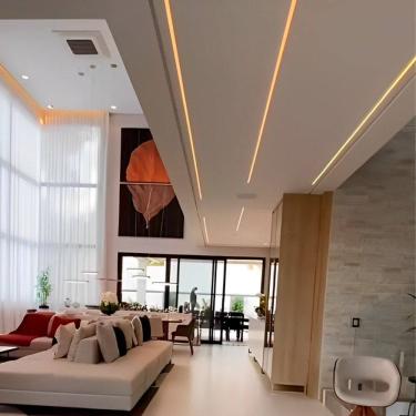 Imagem de Perfil Fino de 2 Metros de Sobrepor 14x19mm sem Fita de Led