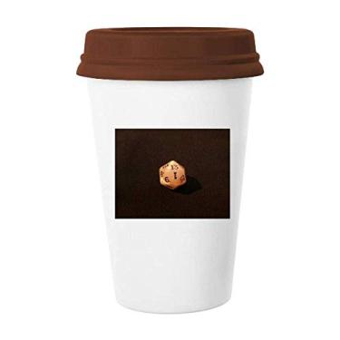 Imagem de Caneca branca para fotos de dados de jogos de café copo de cerâmica copo tampa