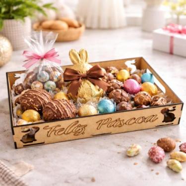 Imagem de Cesta Bandeja Páscoa MDF 30x20 com Alça e Coelhinhos Vazados - Prime L