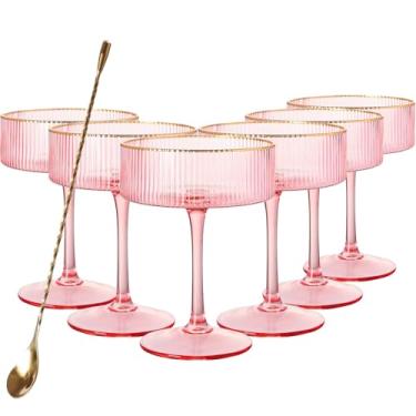 Imagem de comfit Conjunto de copos de martini vintage rosa, copos de cupê canelados, borda dourada, 293,5 g - copos de martini expresso, vidro soprado à mão para o Natal, Ação de Graças, Dia dos Namorados -