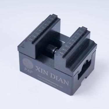 Imagem de Torno autocentrante H54-8-55L para CNC e peças pequenas, abertura de mandíbula de 8-55 mm (0,31-2,17"), torque de 40 Nm, precisão de ± 0,03 mm, aço 4CR13H, compatível com EROWA/3R