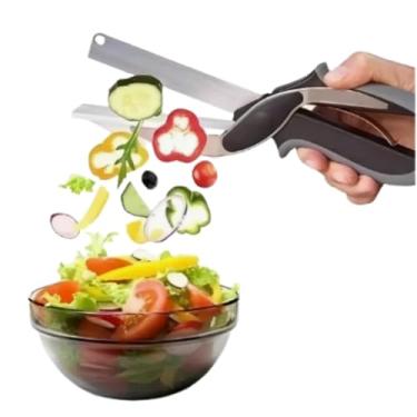 Imagem de Cortador Multiuso para Cozinha 2 em 1 – Tesoura Profissional para Legumes, Frutas e Vegetais – Corte Fácil e Rápido