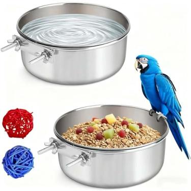 Imagem de 2 tigelas de água para comida de pássaros de aço inoxidável, copos de prato de alimentação de papagaio com suporte de braçadeira, brinquedos de bola de pássaros para chinchila, calopsita, conure