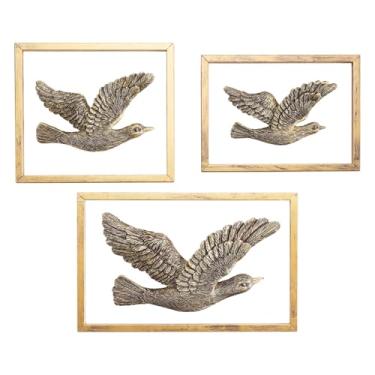 Imagem de Golden Songbirds Trio - Conjunto de 3 estatuetas de pássaro de resina feitas à mão, decoração elegante para prateleira/mesa/cornija, presente de casamento e presente de aniversário