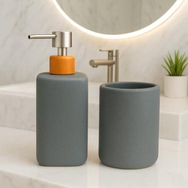 Imagem de Kit de Banheiro 2 Peças para Lavabo Banheiro Porta Sabonete liquido Dispenser e Porta Escova de Dente Cerâmica para Pia Decoração Moderno Estilo Madeira (SNOW CINZA)
