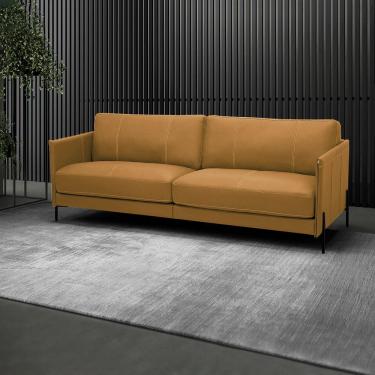 Imagem de Sofá Decorativo Karine 4 Lugares Sala de estar 270cm Pés em Aço Couro Caramelo G88 - Gran Belo