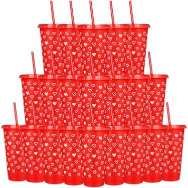Imagem de LemonRoad Conjunto de 24 copos de copo de dia dos namorados com tampas e canudo 680 g copos de plástico reutilizáveis vermelho oco amor coração copo a granel para beber café gelado casamento chá de