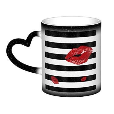 Imagem de Lábios impressos em listras pretas e brancas xícara de café divertida, xícara de cerâmica mágica sensível ao calor que muda de cor 12 Oz, para café/chá/leite/cacau, para adolescente/aniversário