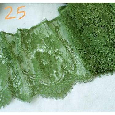 Imagem de Tecido 3 metros preço renda francesa chantilly floral bordado acabamento de renda com cílios recortados vestido de renda DIY costura renda para costura (cor 25)