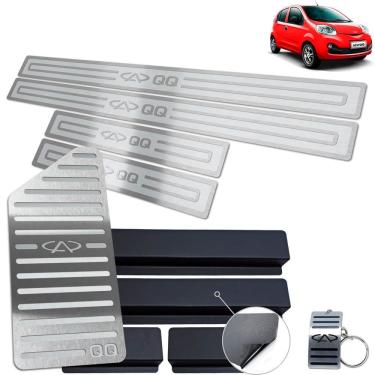 Imagem de Soleiras Com Descanso Chery QQ 2015 A 2020 Prata Alto Relevo