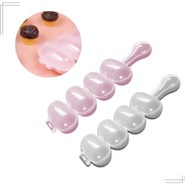 Imagem de Molde enrolador de docinhos para 4 brigadeiros beijinho doce