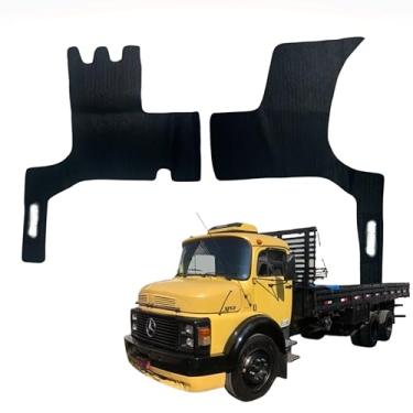 Imagem de Tapete Emborrachado Jogo com 2 peças Antiderrapante com proteção Anti Chamas Impermeável Personalizado Bordado Específico para Caminhões 1113 1313 e 1318