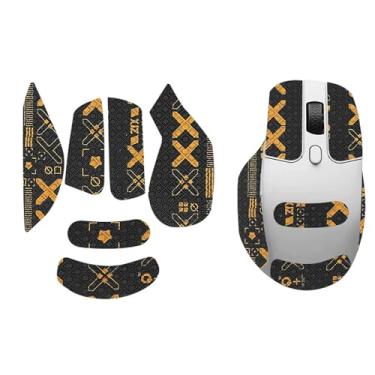 Imagem de NOUKAJU Fita adesiva para mouse com cobertura total para Keychron M6, fita antiderrapante para mouse, kit de atualização de mouse profissional pré-cortado resistente ao suor (preto e dourado)
