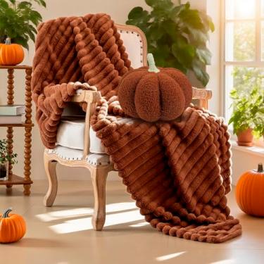 Imagem de Travesseiro e cobertor de abóbora de Halloween - 28 cm em forma de 3D almofada decorativa de pelúcia, conjunto de almofada macia e fofa para Halloween, outono, Ação de Graças, sofá, quarto, decoração