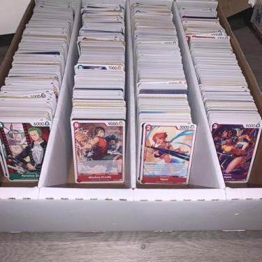 Imagem de (200) ONE Piece Trading Card Mixed Sets Lot w/ 5 Holographics Foils Ultimasupply