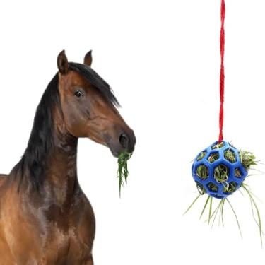 Imagem de O estábulo trava alimentadores de feno e bolas de brinquedo para alimentar as bolas de cavalo
