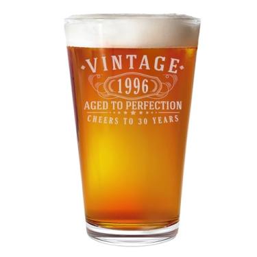 Imagem de Copo de cerveja vintage 1996 gravado 473 ml – Presentes de feliz aniversário de 30 anos para homens e mulheres, Cheers to Turning 30 Year Old Man Decor Decor, aniversário aniversário festa suprimentos