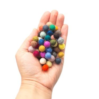 Imagem de Pompons de feltro Glaciart One Felt, bolas de lã 1 cm - 0,4 polegadas, feltro feito à mão 40 cores (vermelho, azul, laranja, amarelo, preto, branco, pastel e mais) Volume pequeno Puff para feltro e guirlanda, 60pcs, 60