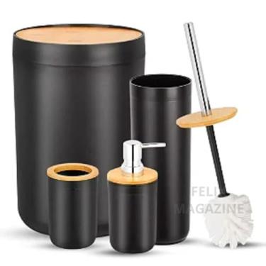 Imagem de Conjunto para Banheiro Lavabo Luxo Minimalista Moderno com 4 Peças de Plástico com Madeira Bambu, Lixeira, Porta Sabonete Líquido, Porta Escovas de Dente e Escova Sanitária, Premium, Felix (Preto)