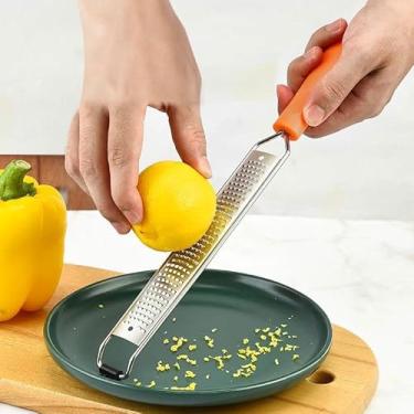 Imagem de Ralador de limão com alça, ralador de queijo resistente, ralador de legumes, ferramenta de cozinha para queijo parmesão, alho, chocolate, frutas, legumes, fino