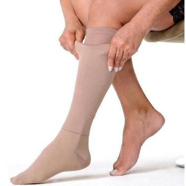 Imagem de Kit de Meias para úlceras Sigvaris ULCER + 940 Fechada, Bege, M2