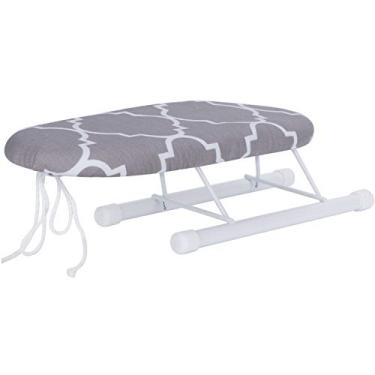 Imagem de Tábua de passar roupa dobrável compacta, estável e suave para casa, sala de artesanato, viagens; Possui tubos de aço espessados, pés antiderrapantes e capa removível e lavável (grade clássica)