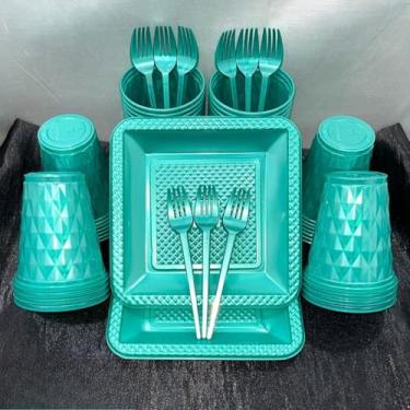 Imagem de Conjunto de luxo descartável para festas de aniversário com 260 peças Pratos quadrados de plástico colorido com efeito perolado Cores doces (Verde Perolado)