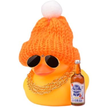 Imagem de MuMyer Decoração de Natal de patos de borracha para painel de carro, lindo pato de borracha de inverno para enfeite de carro com chapéu de malha, óculos de sol, colar, 7,6 cm