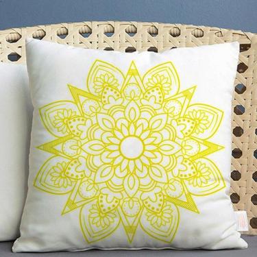 Imagem de Almofada Estampada Mandala 40x40cm Indira Amarelo - FASTLAR