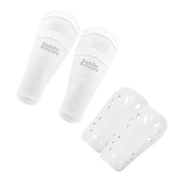 Imagem de Porta Caneleira Futebol Estilo Boleiro + Par de Caneleiras, Branco, M