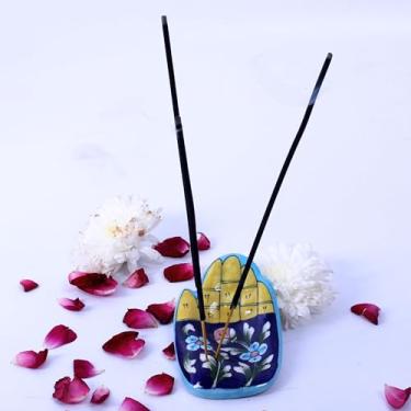 Imagem de THE Unltd India Porta-incenso artesanal pintado à mão Jaipur azul cerâmica Hamsa – apanhador de cinzas de cerâmica para varas de incenso – Design floral indiano tradicional (10 cm)