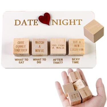Imagem de Jogo romântico de madeira Date Night Dice Set para casais - Gloome Sto