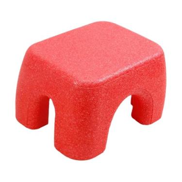 Imagem de KiBcsLic Banquinho Infantil, Espuma Espessa, Multiuso, Leve, Apoio para Os Pés, Banquinho para Uso Na Cozinha, Cama, Jardim de Infância, Escritório E Banheiro, Vermelho, Tamanho real