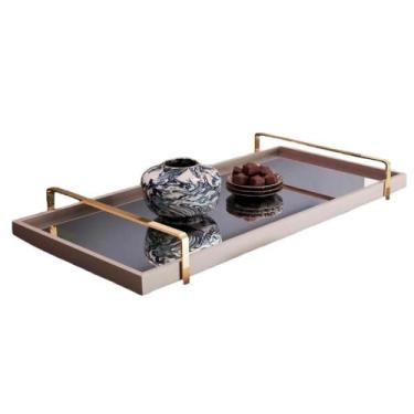 Imagem de Bandeja Espelhada Laqueada com Alça Dourada - TNA Decor