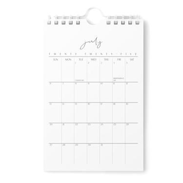 Imagem de Karto Mini calendário de parede 2025-2026 - vertical 15 x 23 cm de julho de 2025 a dezembro de 2026 - pequeno, versátil e fácil de planejar com o calendário mensal de mesa estética - Cursivo 3.0