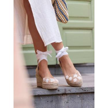 Imagem de Sandália Anabela Média Plataforma Romero Ráfia Floral Branca - Alhamas