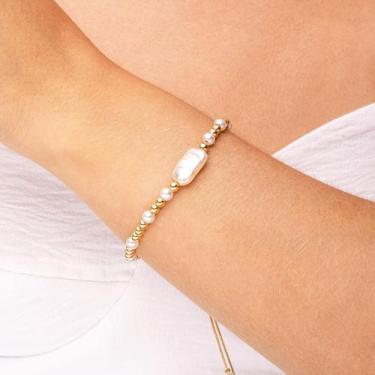 Imagem de Pulseira Feminina Pérola Shell e Esferas Banhada a Ouro 18K - Maria Vi