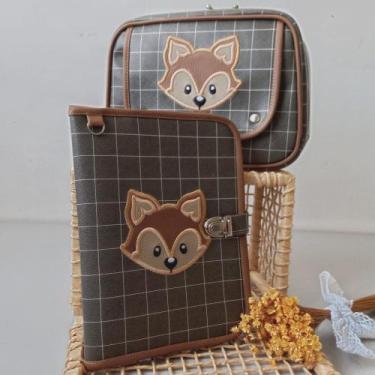 Imagem de kit necessarie porta fraldas e capa de caderneta de vacinação - Ateliê