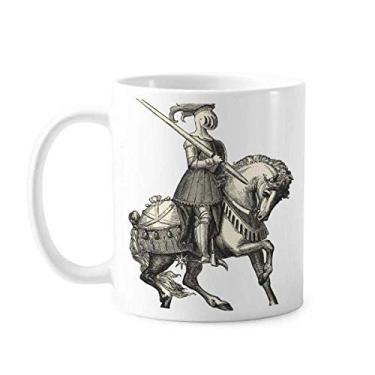 Imagem de Caneca de cerâmica para desenho de linha dos cavaleiros medievais da Europa xícara de porcelana de café