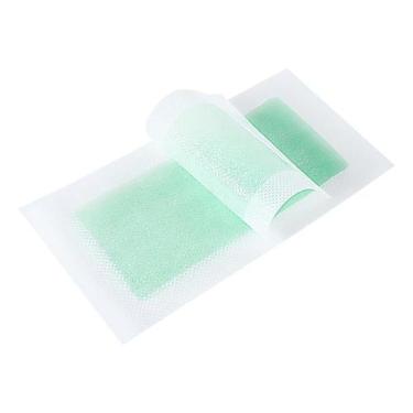 Imagem de Uma caixa de 40 folhas de papel de cera de depilação, um único papel d