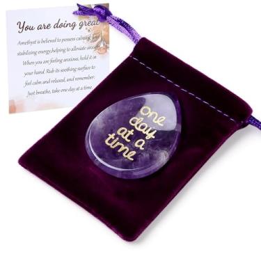 Imagem de ZHIYUXI One Day at A Time Thinking of You, presentes para mulheres, ametista inspiradora, polegar, preocupação, alívio da ansiedade, alívio do estresse, You Got This Sobriety Gifts for Her