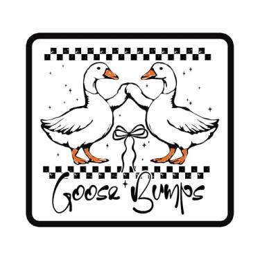 Imagem de Goose Bumps Patch bordado laço fofo tecido de ganso bobo bordado remendos engraçados humor sarcástico amante de gansos ferro em costurar adesivos para roupas, mochilas, chapéus, presentes para adultos