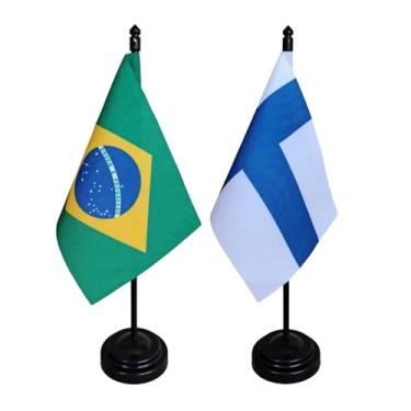 Imagem de Bandeiras de Mesa Brasil e Finlândia, 26cm Altura, 18x11cm, Multicolorido, Oxford, Base Plástica, para Escritório e Eventos