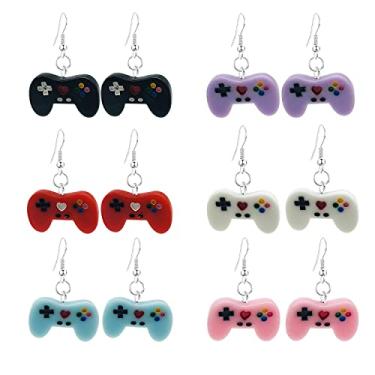 Imagem de GBAHFY 6 pares de pingentes de controle de videogame, brincos de resina para jogadores de videogame, joias para amantes de jogos, presente para sua entusiasta de jogos, conjunto de joias com gancho,