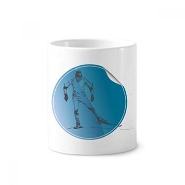 Imagem de Esquis e botas para esportes de inverno, ilustração de escova de dentes, suporte para caneta, copo de lápis de cerâmica