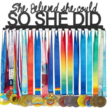 Imagem de Suporte para exibição de medalhas, suporte de exibição de medalha de alumínio comporta até 60 medalhas, organizador de medalhas montado na parede para prêmios esportivos, fitas e babadores de corrida