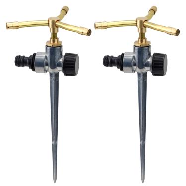Imagem de Pacote com 2 sprinklers rotativos de latão com 3 braços para quintal com base de espigão de liga e fita selante, irrigador de água de jardim com rotação de 360°, pulverizador rotativo ao ar livre para